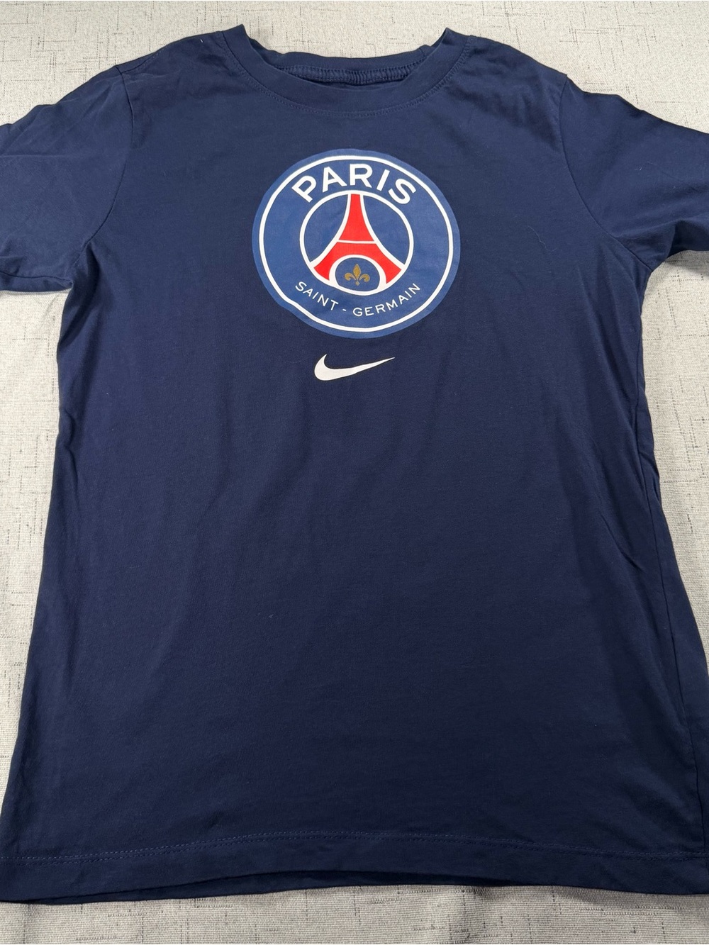 Nike Paris Saint-Germain Men’s Navy Graphic Tee